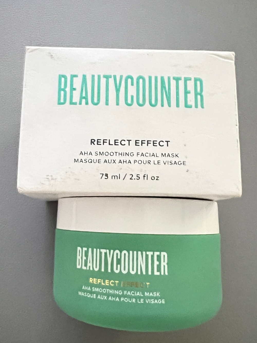 Beautycounter Reflect Effect Facial Mask - Mint Green and White